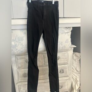 Hollister black ultra high rise Jean leggings 0